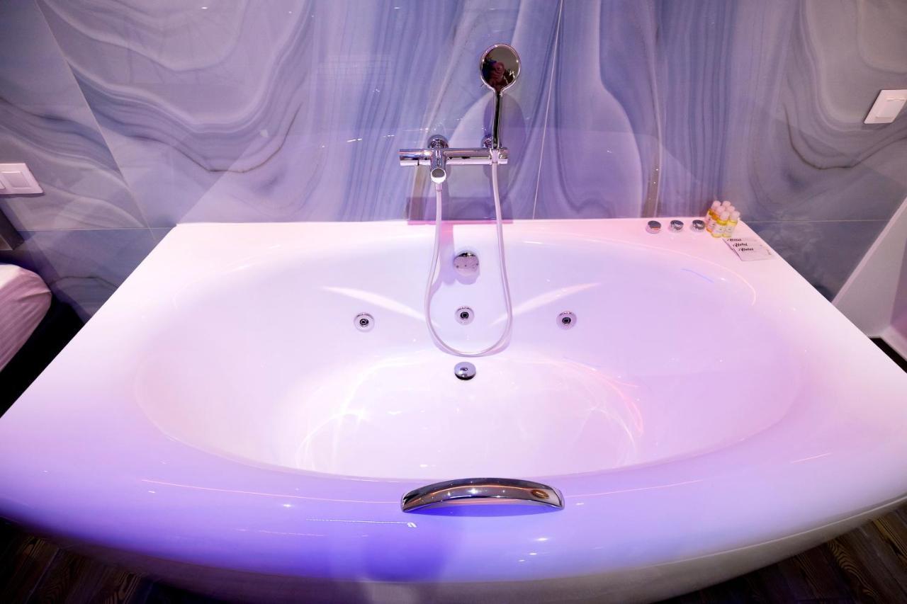 Langery Residence Central Apartments أوديسا المظهر الخارجي الصورة